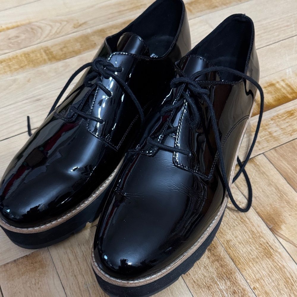 Black Patent Leather women’s Shoes
